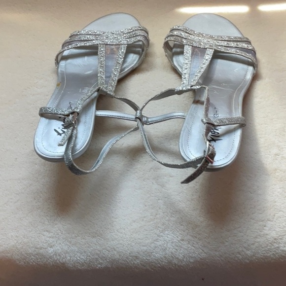FIONI Clothing Silver Strappy Heels - Picture 6 of 8